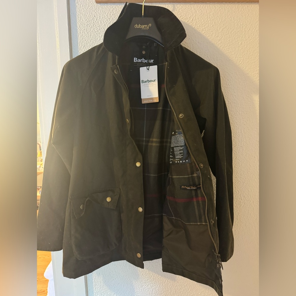 Barbour Jacket Acron style - olive color US size 4 UK size 8 never used